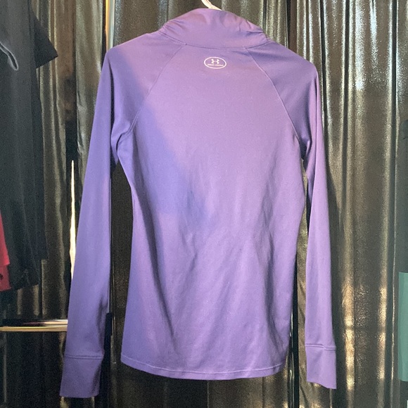 Under Armour Long Sleeve - Picture 3 of 3